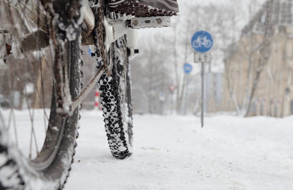 Велосипед с зимней резиной