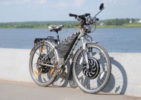 Колесо-мотор на велосипеде
